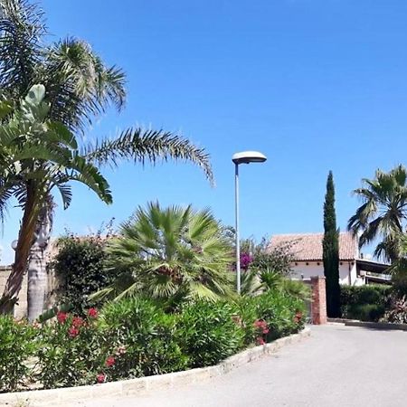 Villa Camelie Campofelice Di Roccella Exteriér fotografie